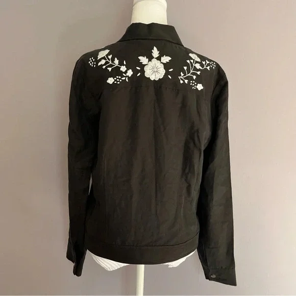 Via Seta Black Silk-Linen
Embroidered Jacket - Size 12 - Picture 7 of 11